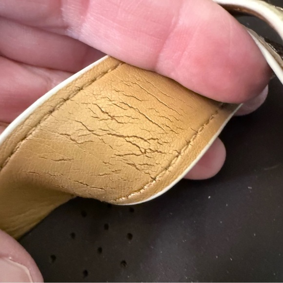 Coach Women's Janine cris cross gold logo slide sandals brown and cream size 6 - Picture 10 of 12